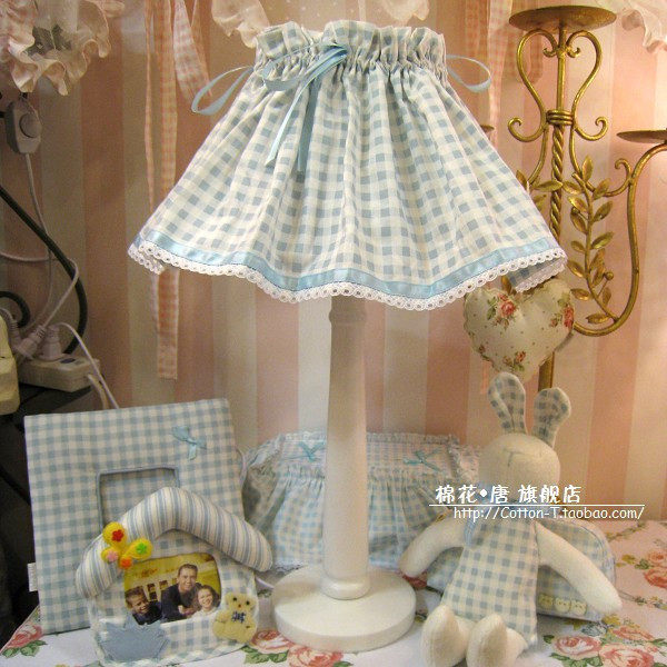 棉花唐/蓝色格子双层裙型布艺台灯/田园台灯/卧室台灯/调光台灯