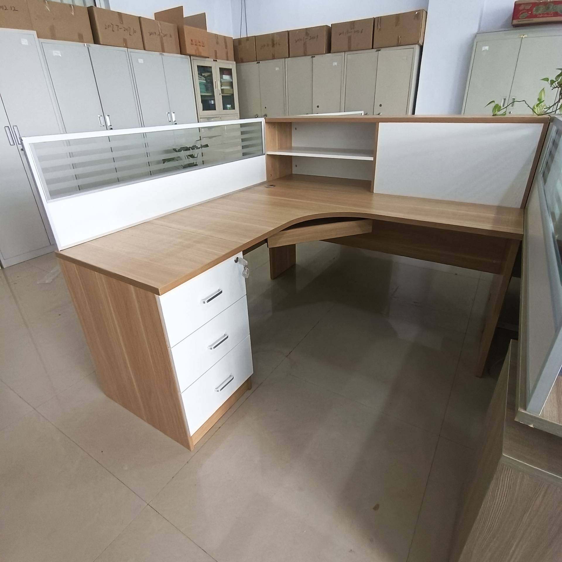 员工2人位财务桌屏风隔断卡座简约电脑桌职员办公桌组合工作位,玩具/童车/益智/积木/模型,垂直悬浮玩具,淘宝优惠券,粉丝福利购,淘宝优惠卷