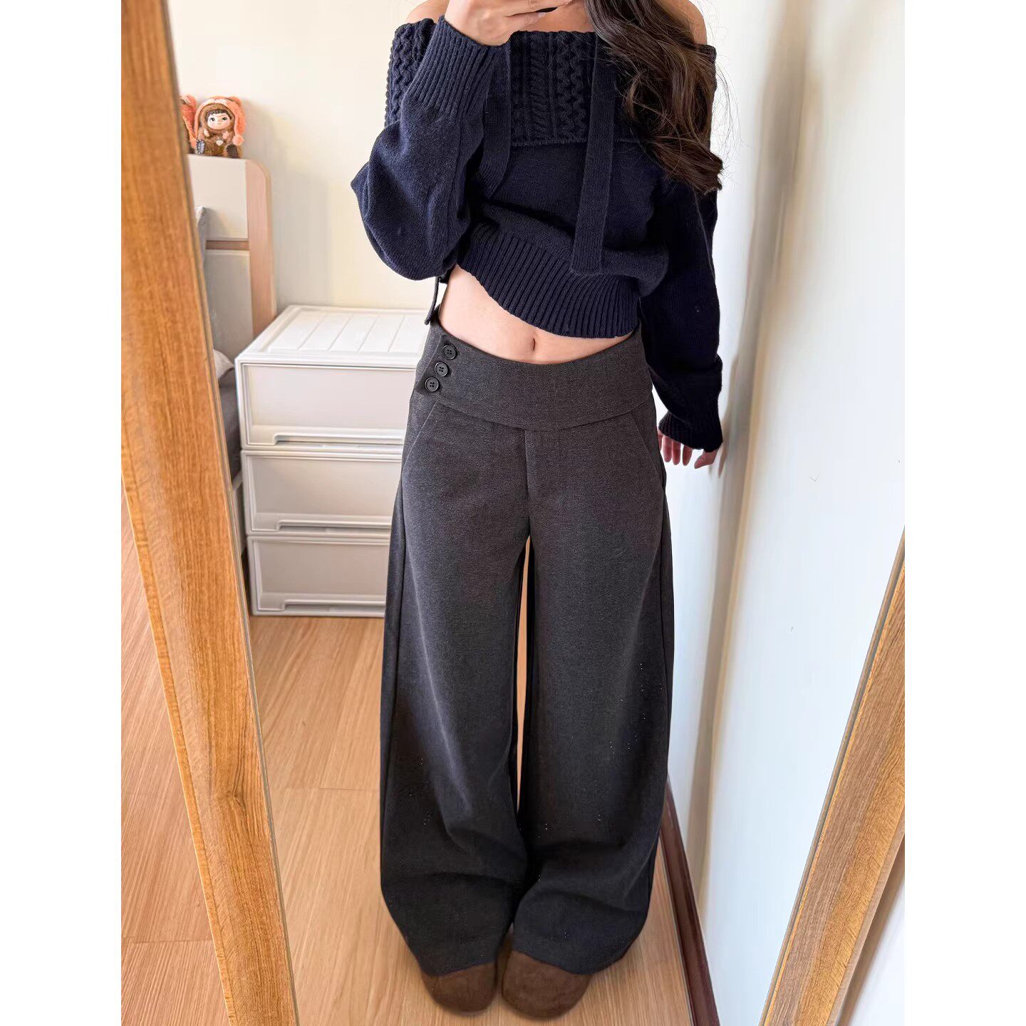深灰色高腰显瘦阔腿西装裤女秋冬新款侧腰纽扣设计宽松垂感直筒裤