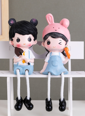 卡通时尚可爱吊脚娃娃公仔家居墙柜桌面软装简约装饰礼品小摆件