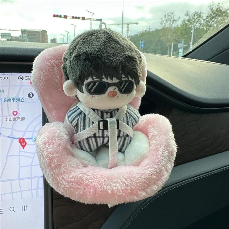 可爱毛绒娃娃汽车座椅车载安全座椅出风口香薰靠背垫车内装饰品