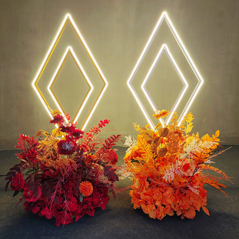 婚庆路引菱形灯光路引铁艺几何舞台装饰LED发光灯带仿真绢花花架