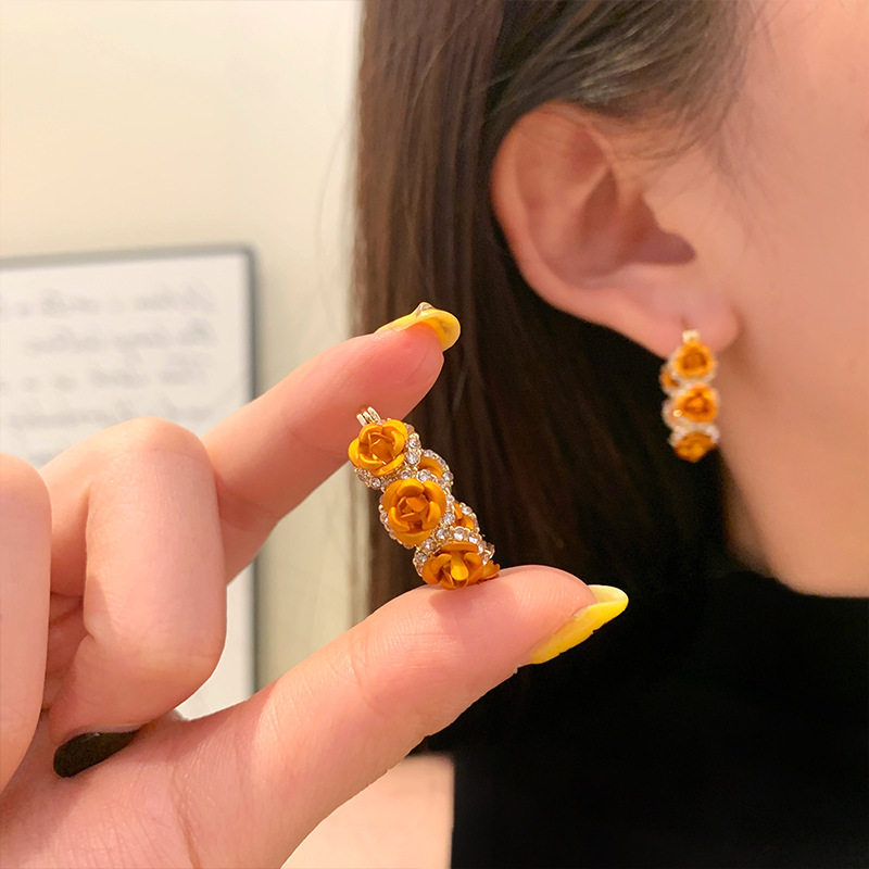 复古橘色干枯玫瑰花耳扣法式轻奢