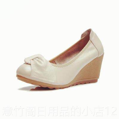 正品舒适皮鞋女真皮妈坡跟筋底医牛院穿白色护士工作鞋34码妈4鞋c