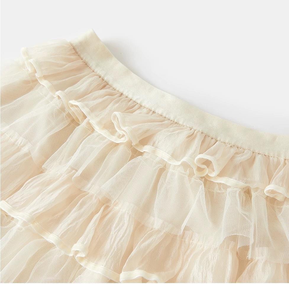 出越南河896内志明绗缝机衣服布料蛋糕裙蕾丝口边花裙子绣花胡机