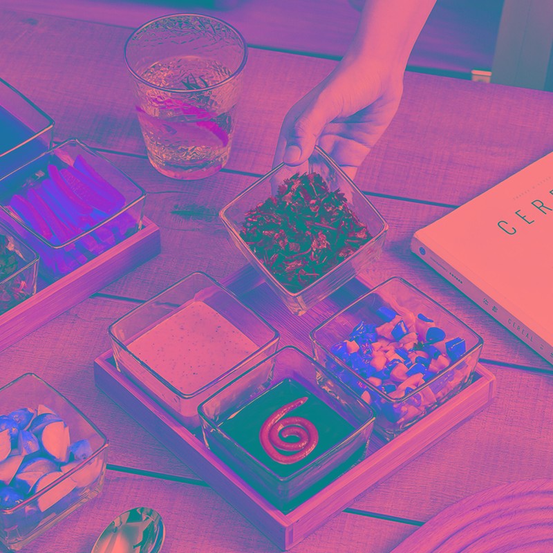 九宫格水果摆盘小精致分格干果小吃盘玻璃家用客厅分类小菜蘸料碟