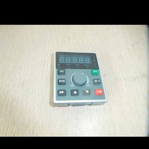 拆机 康沃变频器康元变频器 CDE300 面板实物图