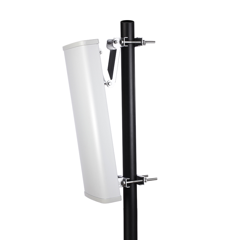基站板状天线1710-2700M高增益15dbi室外极化高频天线LTE定向G