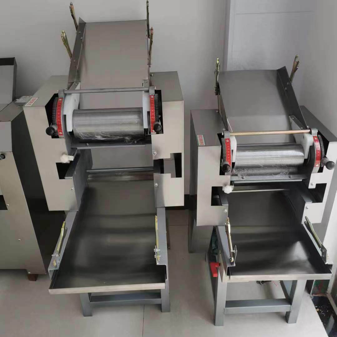 商用小型鲜湿面条机 单组爬杆面条机 全自动挂面机压面面条机图片