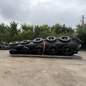 优质船用橡胶护弦码头用码头护舷三年质保