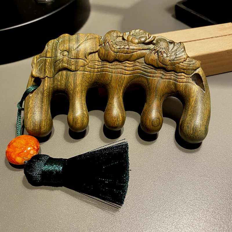 (鸳鸯戏水)按摩头部经络梳子女士头皮头疗水滴大圆齿绿檀木梳送