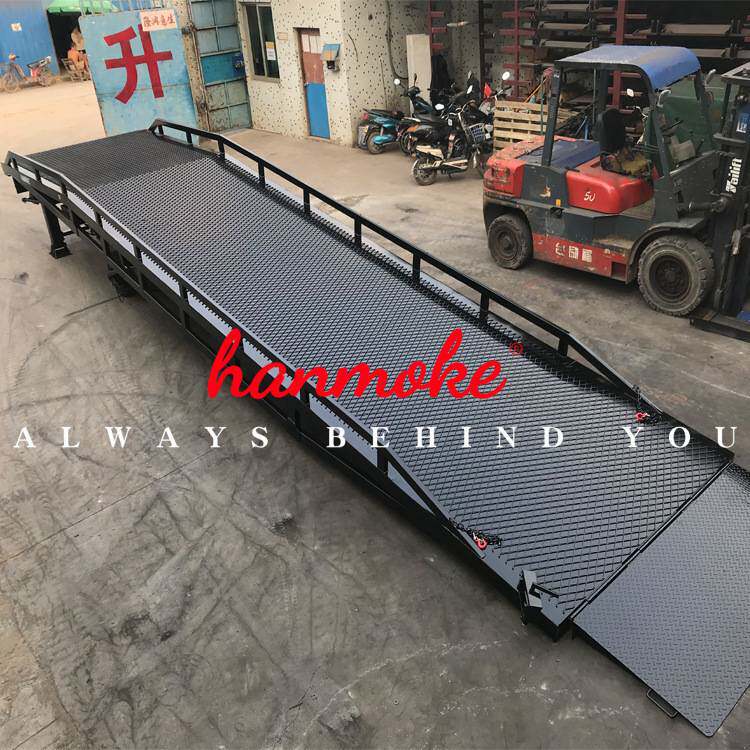 现货10吨超低价格登车桥超宽卸货平台出口货柜车装卸平台工厂促销