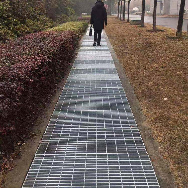 水热格镀锌沟盖板厂家直销排沟盖板洗车房板488地沟盖集水坑栅盖