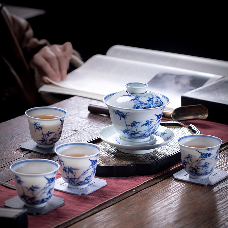 手绘泡茶三才盖碗茶杯纯手工薄胎青花花鸟主人杯玉泥仿古陶瓷茶具