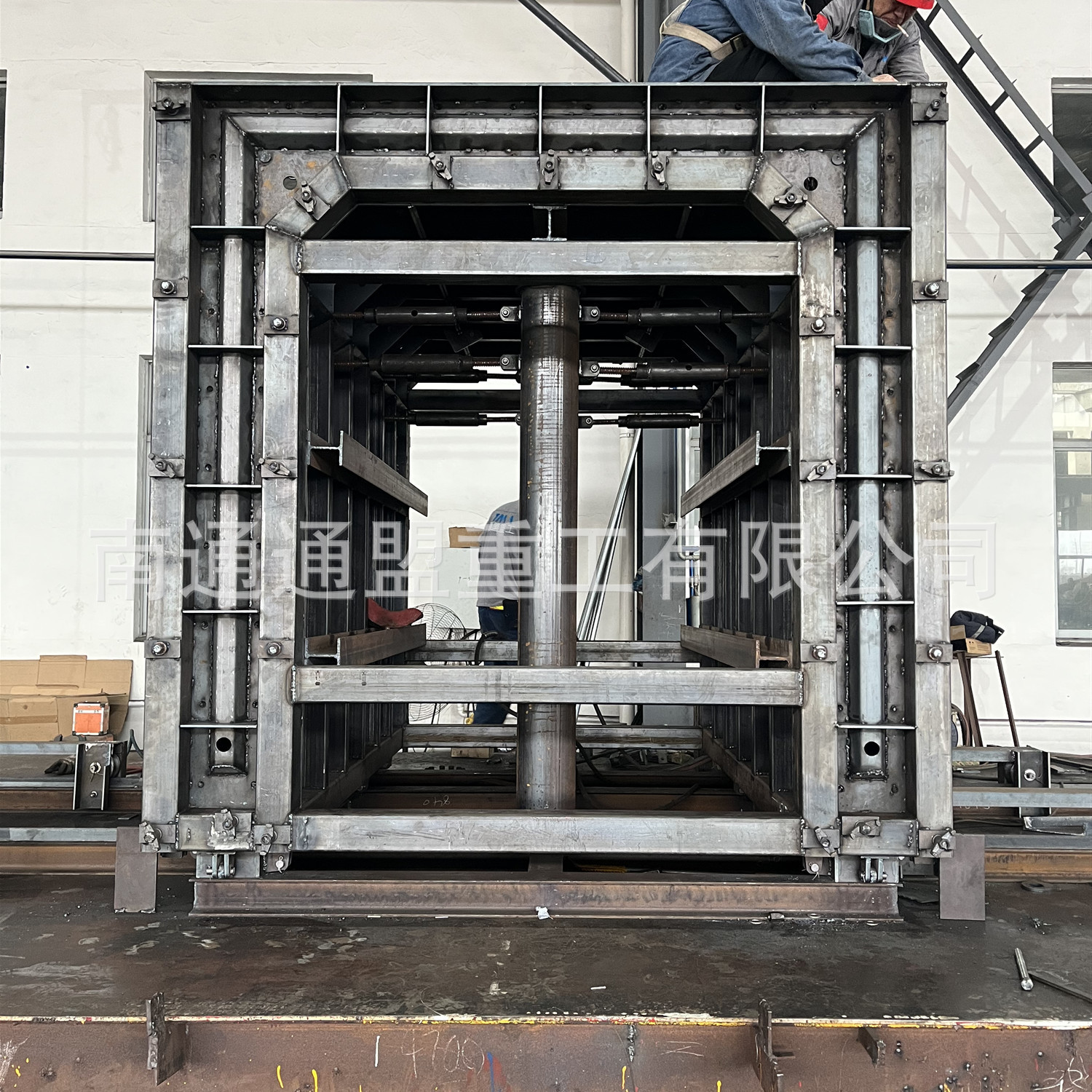电缆钢模具水泥混凝土电力电缆埋线管模具 排管模具穿线管钢模板