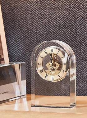 新款高档轻奢水晶座摆件办柜公PED室桌面钟表卧室床头柜台酒钟摆