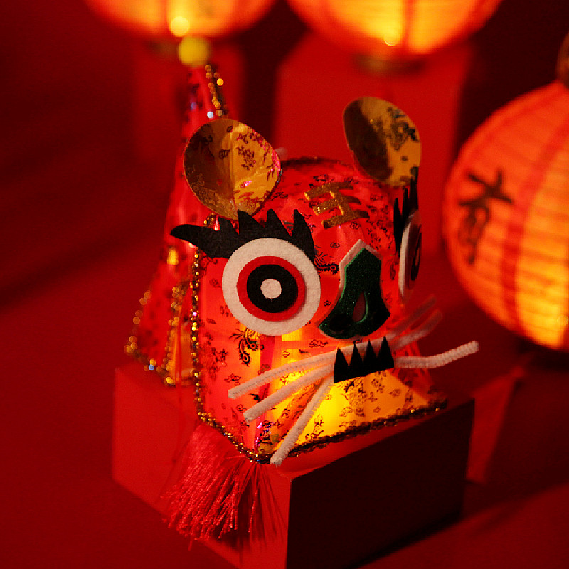 2022新年元宵老虎花灯成品非遗手工古风手提灯笼发光成品立体宫灯