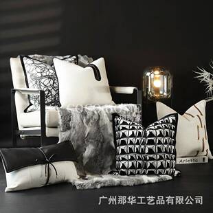 高档样板房沙发抱枕套酒店卧室黑白系靠垫高级时尚搭配狐狸毛毯