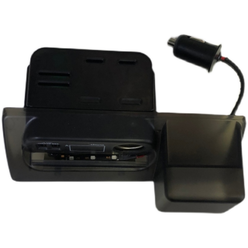 适用香港HICE 200系加装点烟器车载车充USB车内电压显示装饰LED