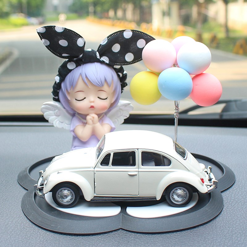安妮宝贝汽车公仔摆件浪漫气球车装饰个性甲壳虫合金车模车载玩偶