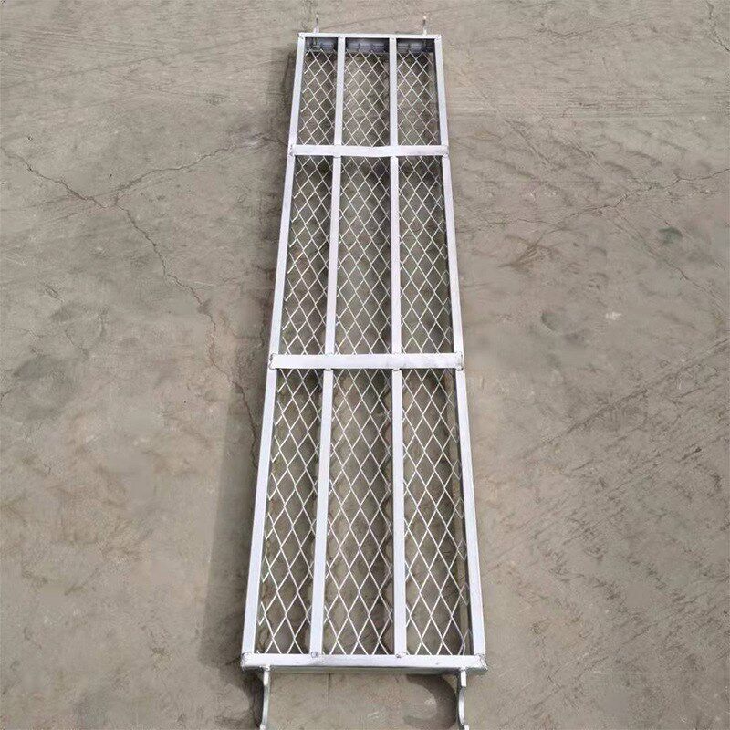 供应建筑工程钢跳板热镀锌踏板盘扣踏板 脚手架钢踏板 方管踏板