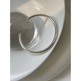 正品9S0纯银手镯女款光圈实心手镯9光面砂手环女小众简约圆珠磨手