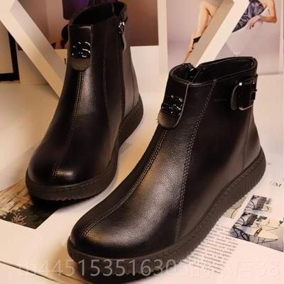 正品软底真皮妈妈鞋冬季加短绒3靴子大码41-4中年平底棉皮鞋女保