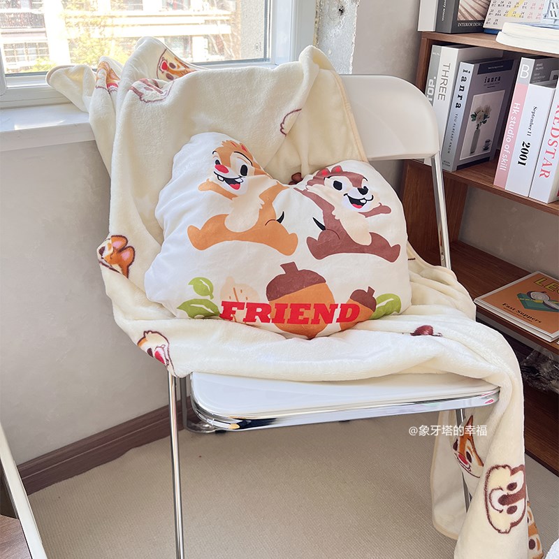 日系可爱卡通花栗鼠弹力绒抱枕空调毯二合一办公宿舍午睡毯车载毯