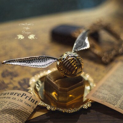 飞贼高档复古电镀真金黄铜打造18K真金翅膀可动车载香薰香水哈利