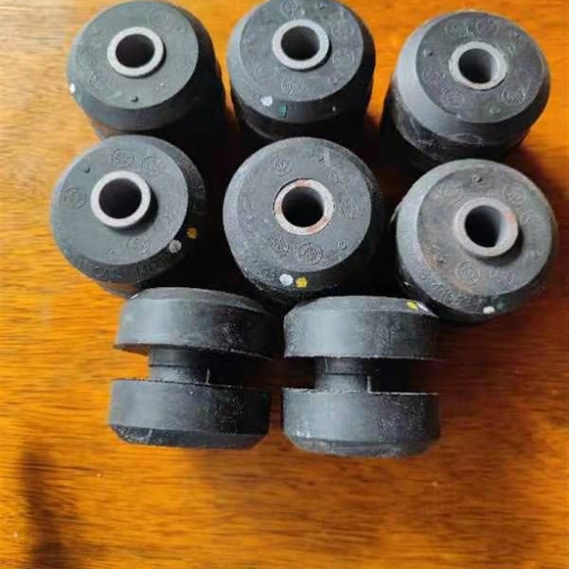 挖掘机配件卡特305.5专用发动机减震垫机脚胶卡特307新款减震胶垫