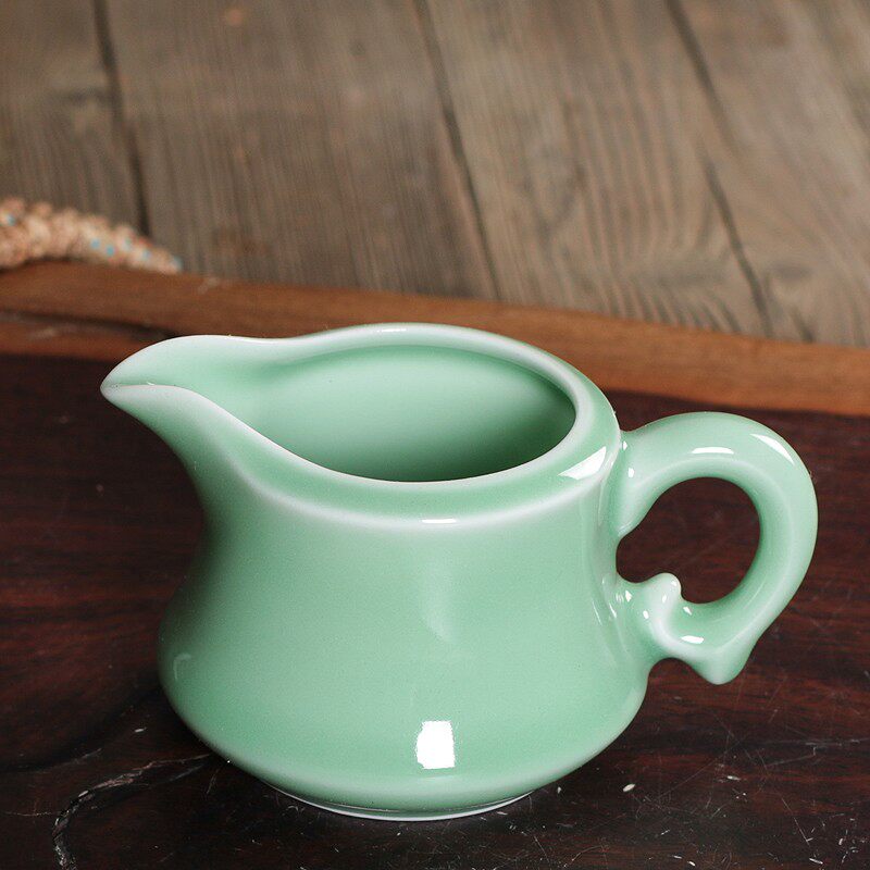 龙泉青瓷公道杯弟窑功夫茶具陶瓷匀杯分茶器茶海茶道配件家用零配