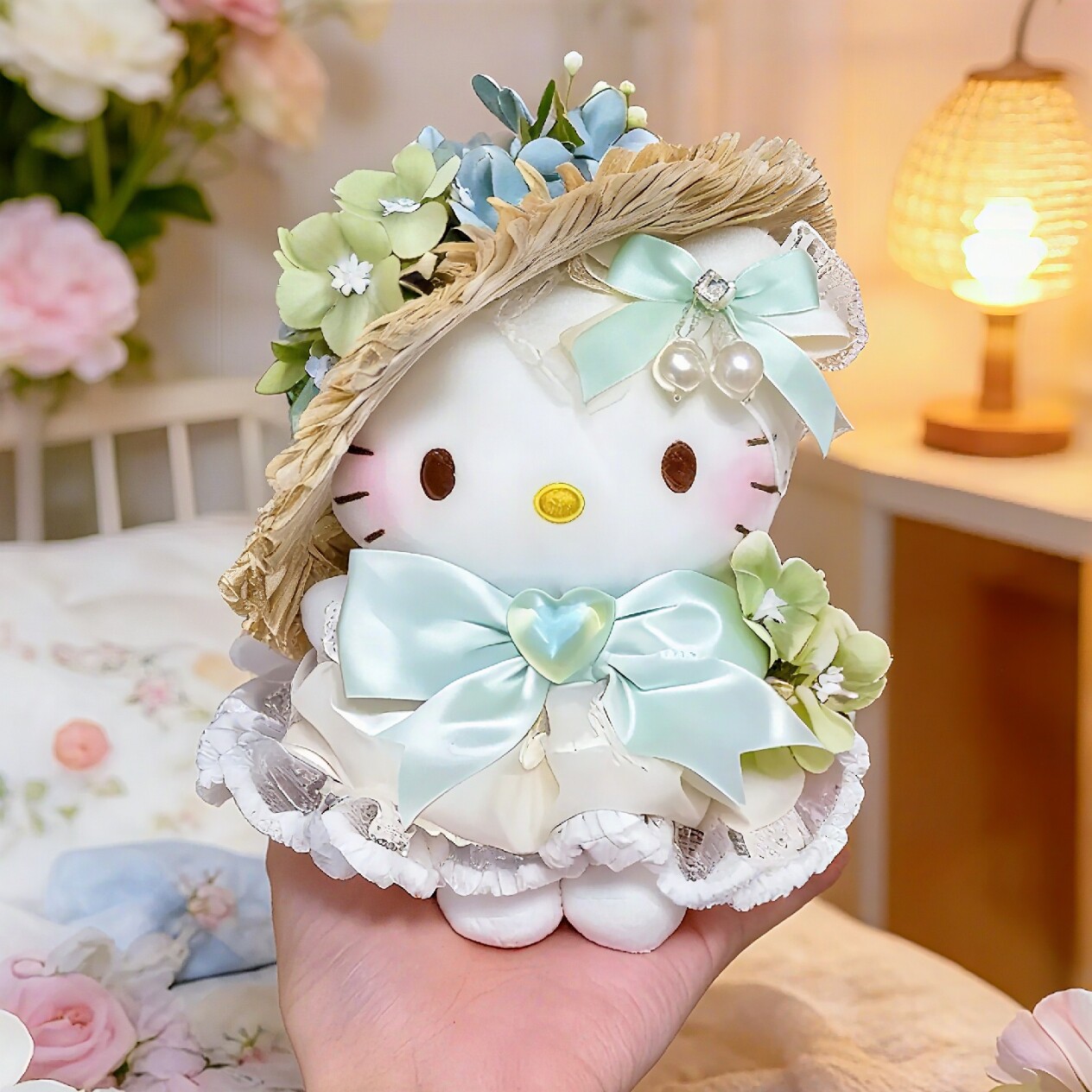 正版HelloKitty挂件可爱毛绒公仔书包挂饰女友生日闺蜜走心礼物