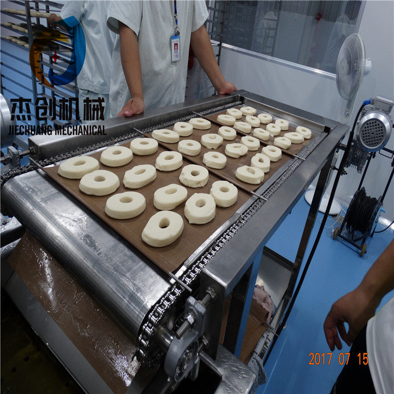 自动翻面甜甜圈油炸机器连续式甜甜圈油炸线杰创机械贝果水煮线