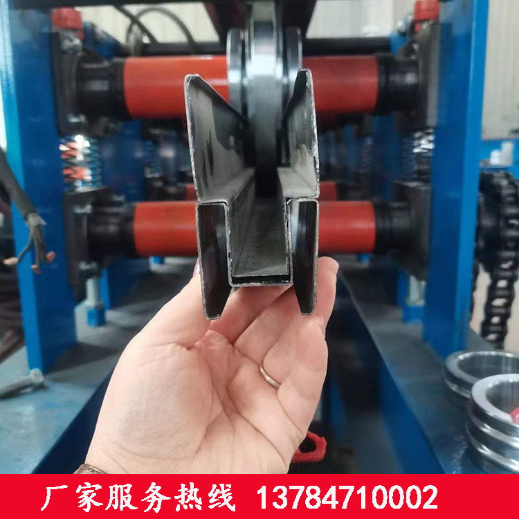 订制各种型号异型设备冷弯成型机彩钢压瓦机铝板成型机铁板压型机