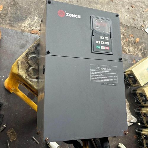 众辰变频器45kw众辰Z2400-45P拆机 成色实图实