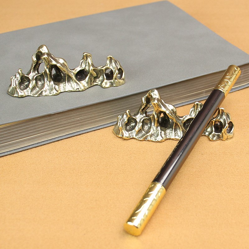 黄铜天然伊犁石山形毛笔笔搁笔山笔架小镇纸文房四宝书法书桌摆件