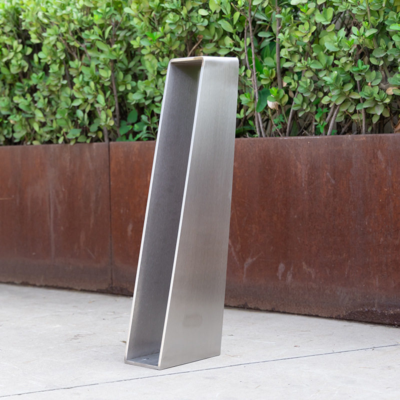 不锈钢自行车停放架 电动车摆放架 非机动车停放架卡位式自行车架