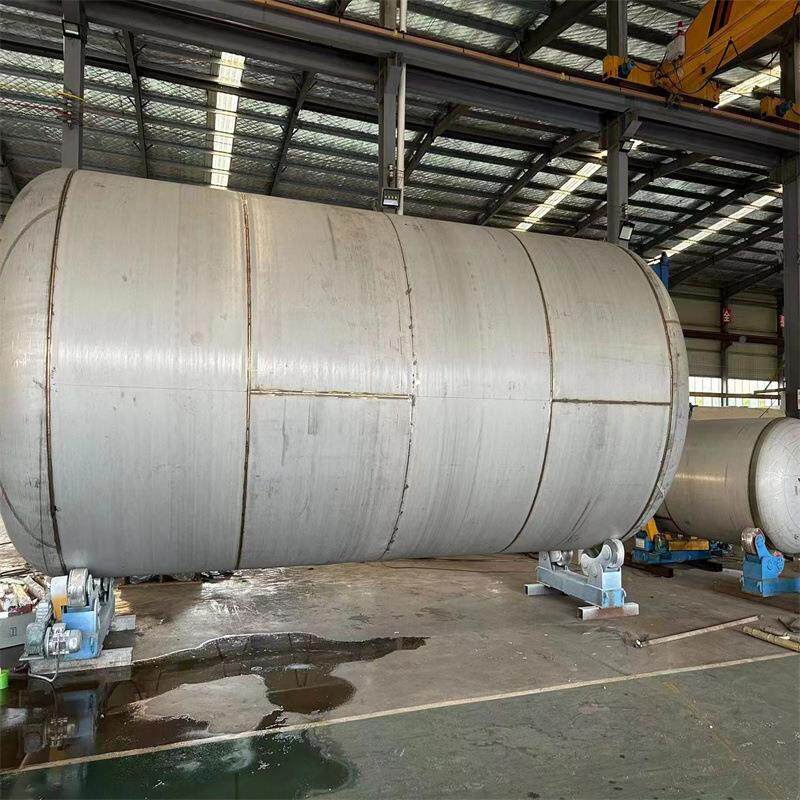 定制80³卧式0家4不锈钢化工液体储存罐厂大型消防水油罐氨耐m3压