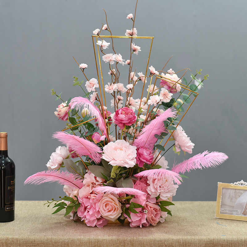 新款婚庆道具高档电镀三柱羽毛款桌花酒店酒吧KTV桌面装饰摆台花