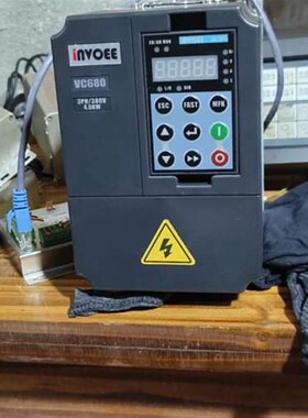 议价VC680,4.0KW,2个,9.5新,完好,便宜处