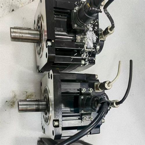 伺服电机2KW,电机:HG-SR202BJ,图,