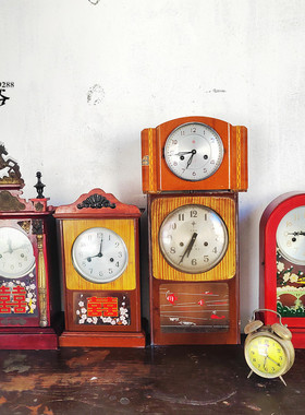 老式挂钟怀旧老物件摆件上弦机械钟表古董收藏装饰道具80年代座钟
