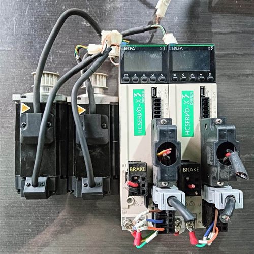 驱动器SV-X3DA020A-D电机X5MA020A-B2L