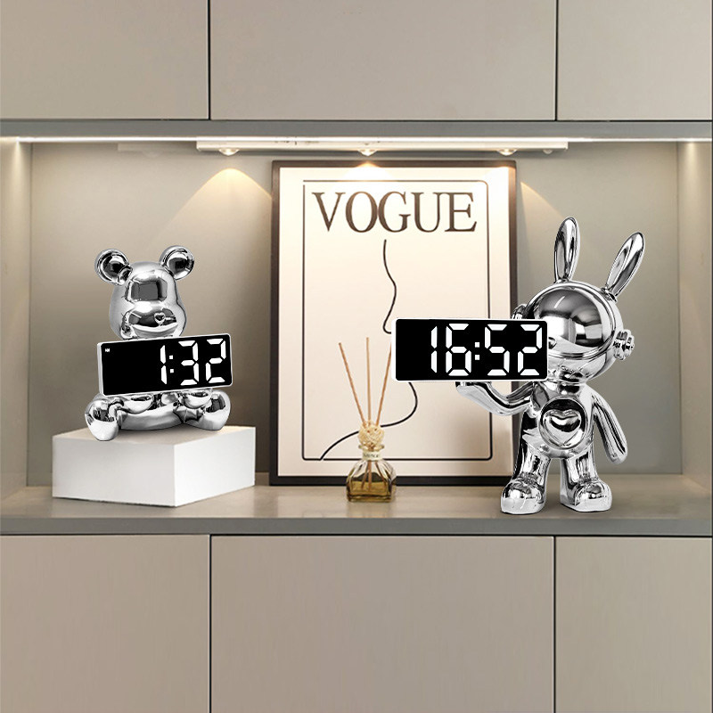 摆放式时钟暴力熊摆件客厅家居电视柜酒柜玄关装饰品台式闹钟智能