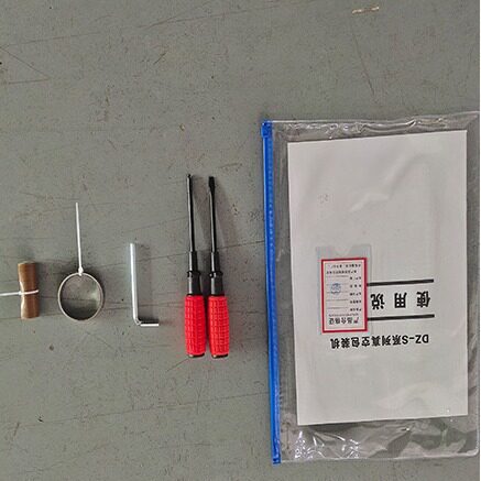 高温布+电热丝（价格根据产品来）