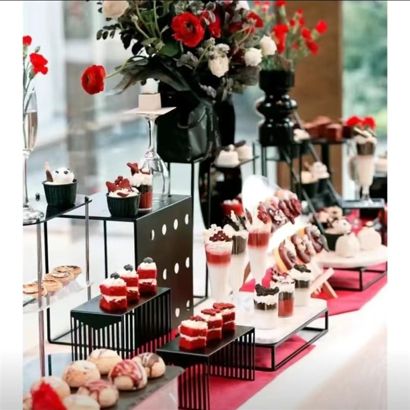 新款黑金色甜品台展示架摆台摆件十二件蛋糕架茶歇展示架商务摆台