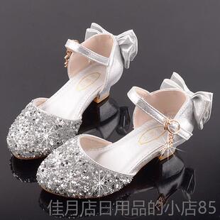 高档女高跟童公主台鞋模特走闪秀演出皮鞋银色配儿童礼服裙亮舞水