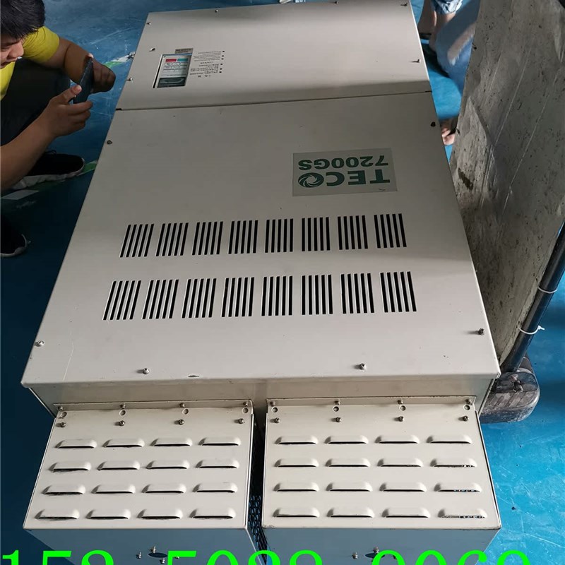 东元7200GS重载变频器JNTEBGBA0300AZ-U-包好实物图220KW,380V