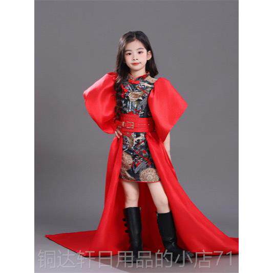高档国潮女童旗袍红色演出服中童模特走秀202儿年新款国5风拖尾式