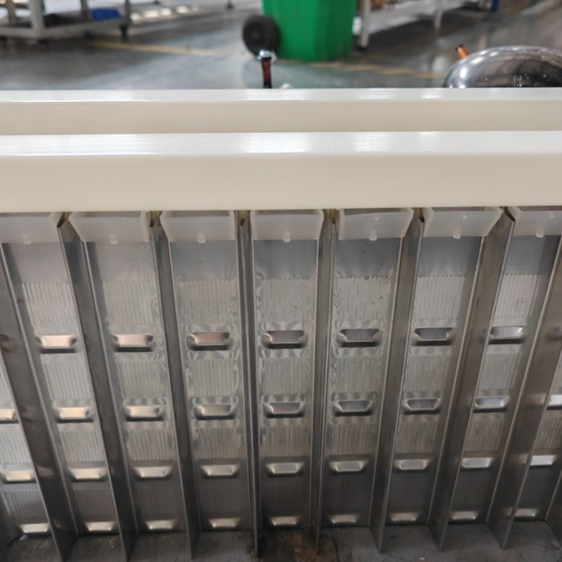 制冰机月牙冰月牙型冰月形冰滴水管分水管流水管通用配件